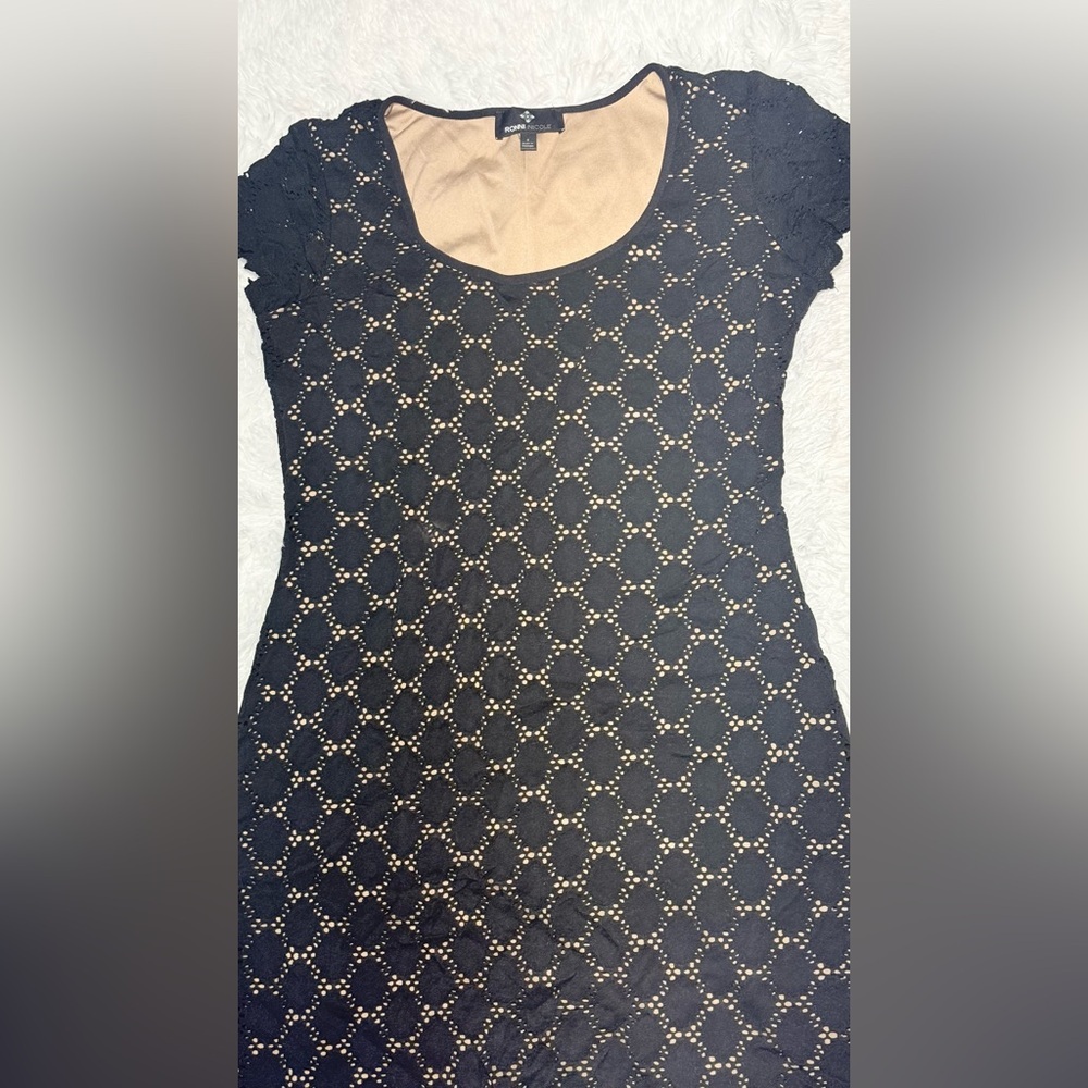 Ronni Nicole Black Lace Sheath Dress Size 6 Nude Lining Scalloped Hem - Picture 4 of 9